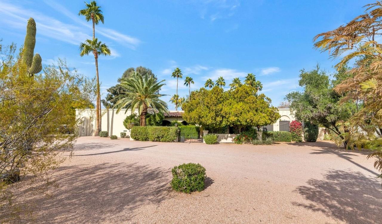 6330 E Bar Z Ln - Photo 2 of 24