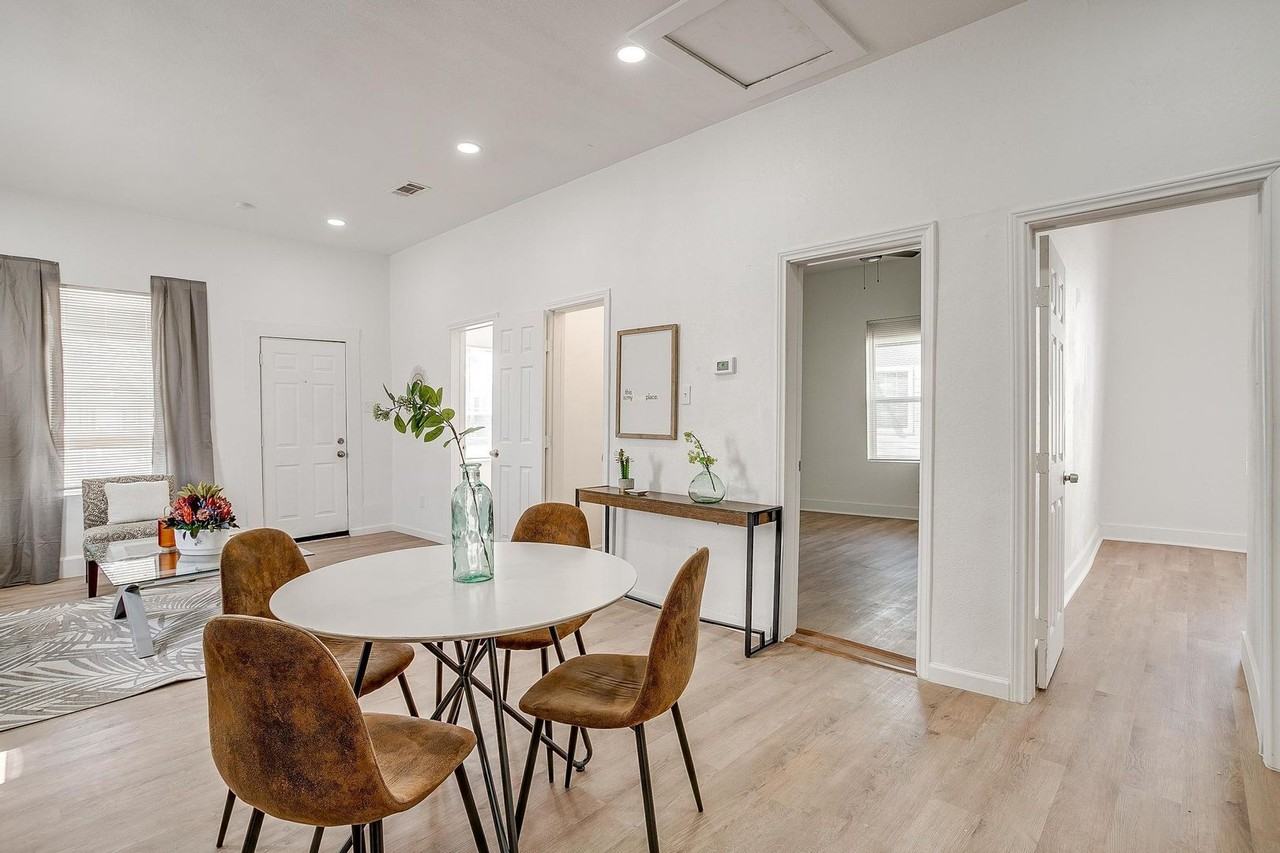 712 W Butler St - Photo 5 of 22