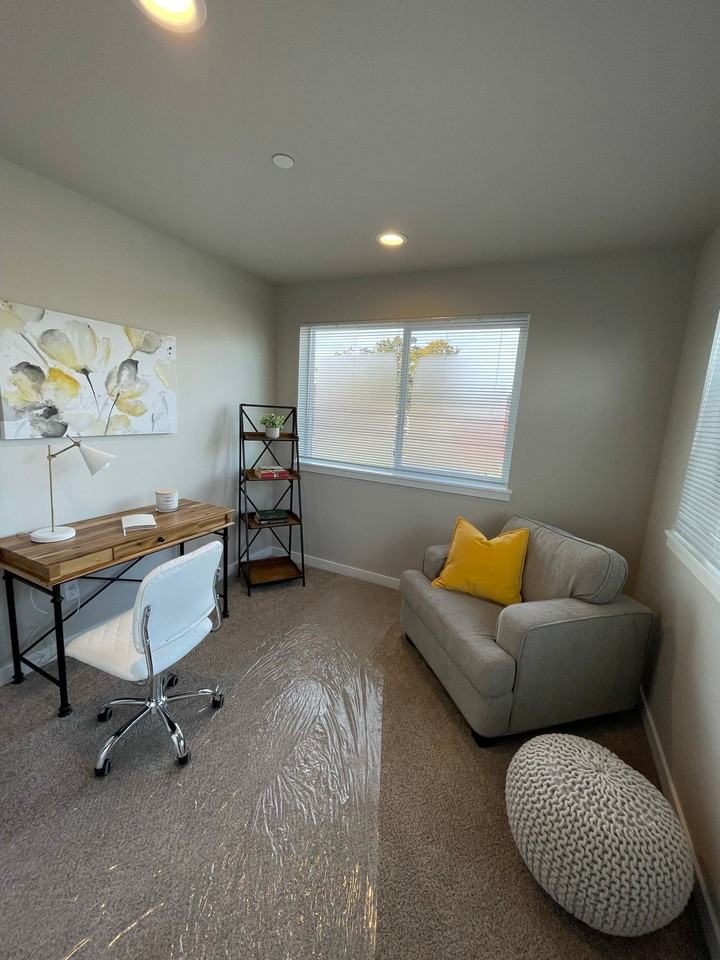 14601 1st Ave S - Photo 6 of 13