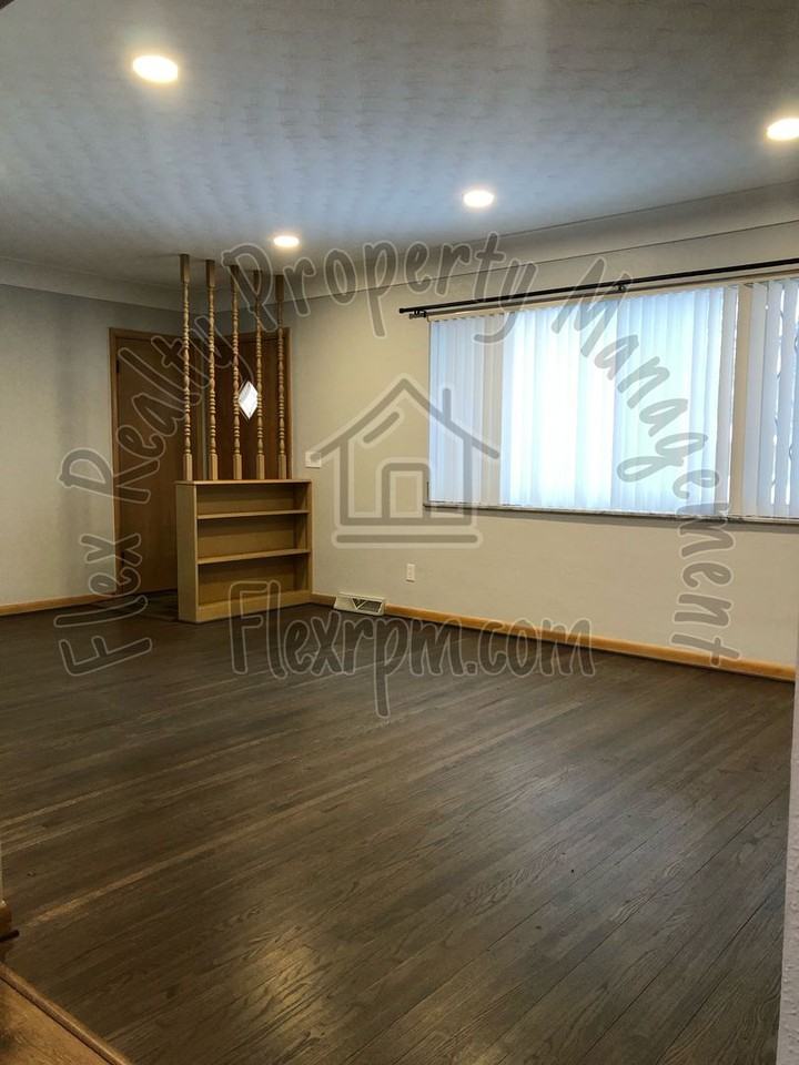 4155 Cypress Ave - Photo 2 of 13