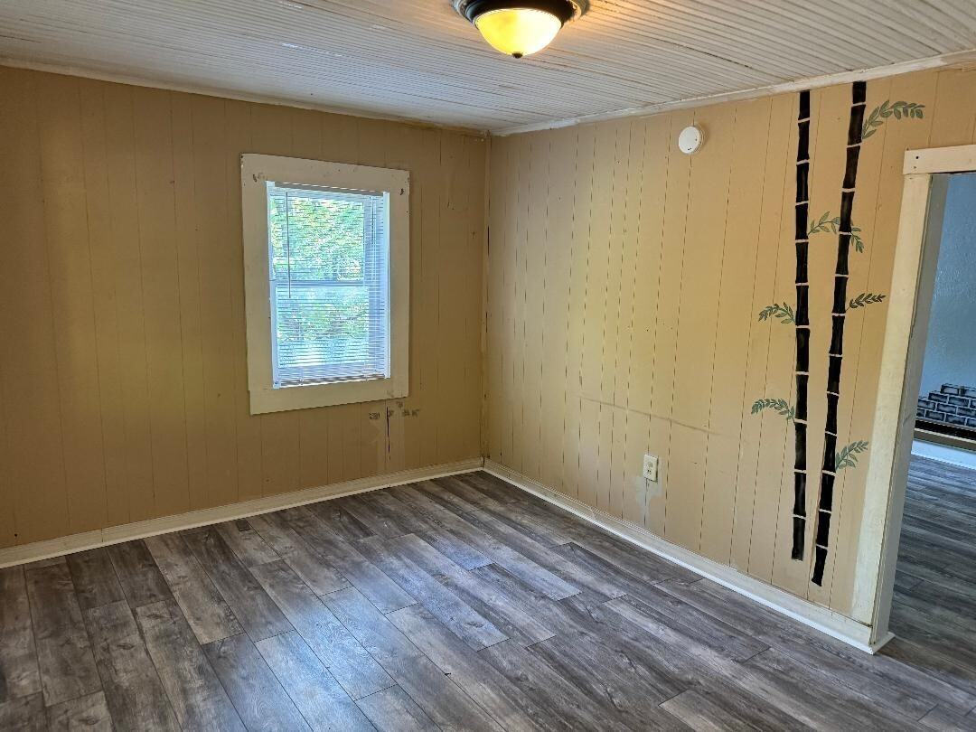 2337 B Falcon Drive - Photo 3 of 4