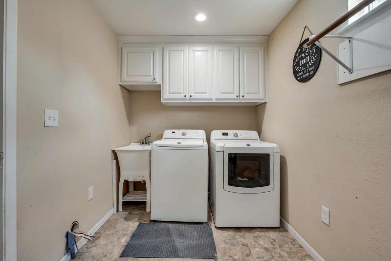 2320 Juniper Street - Photo 6 of 18