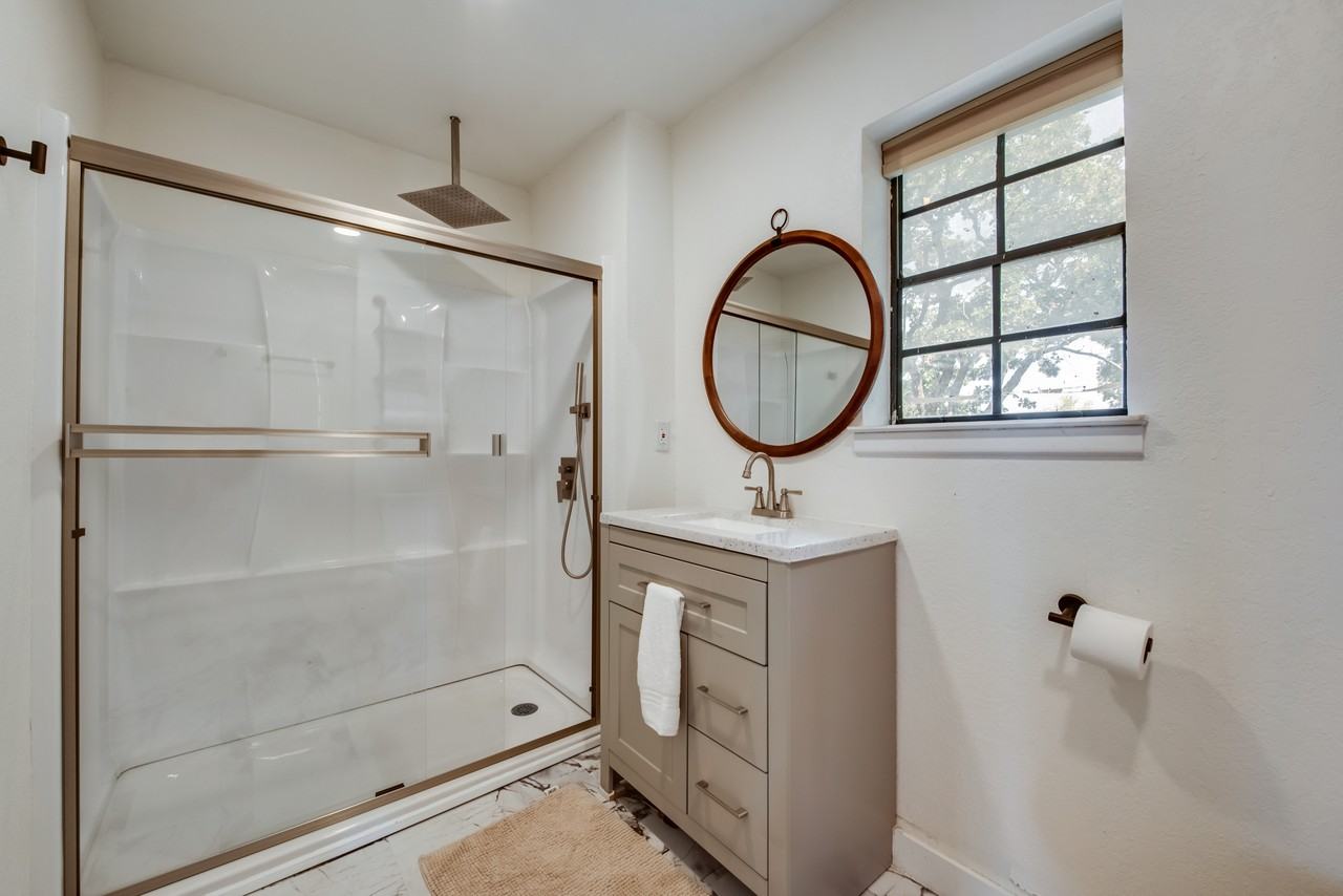 2320 Juniper Street - Photo 7 of 18