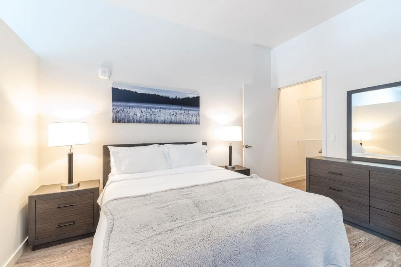 16450 Redmond Way #1045877P - Photo 7 of 21