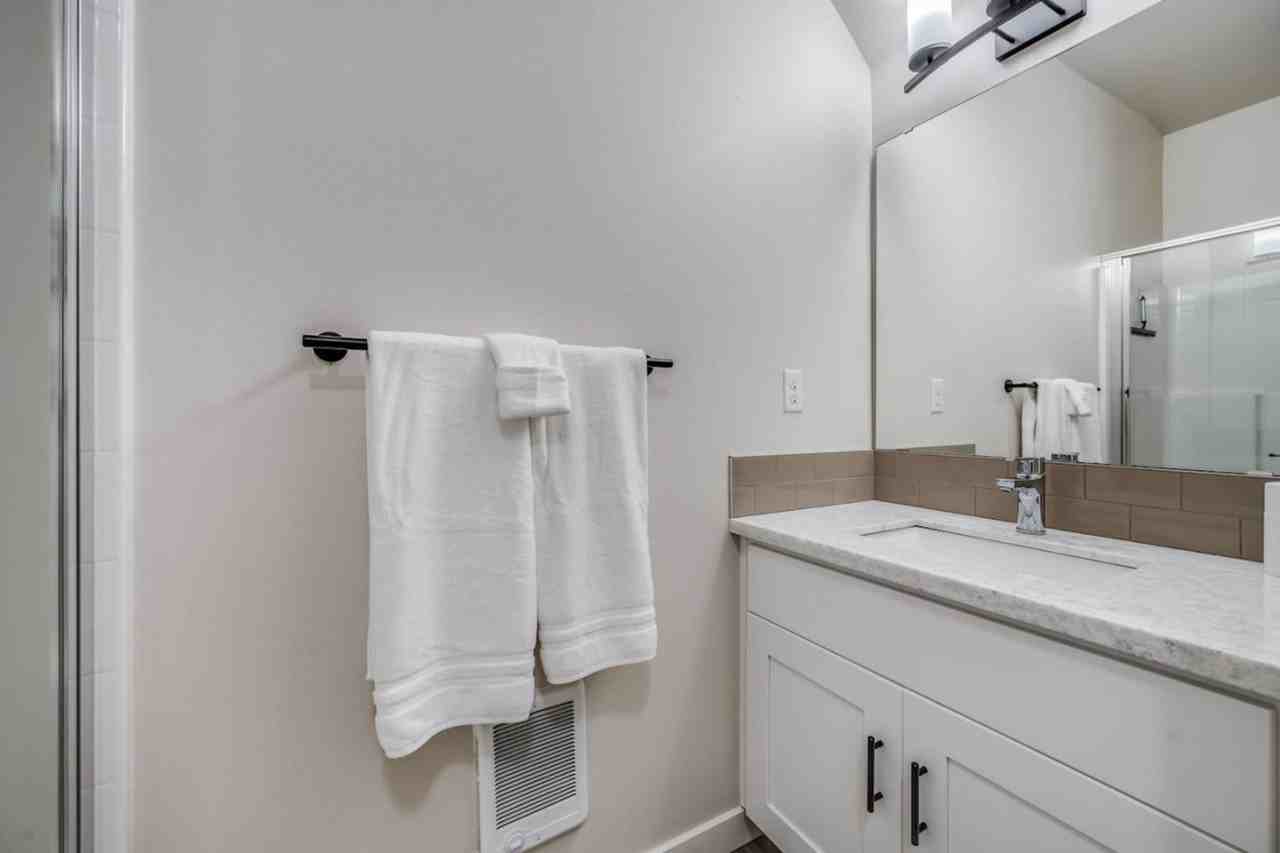 749 S Mason Ave #1045890P - Photo 7 of 40