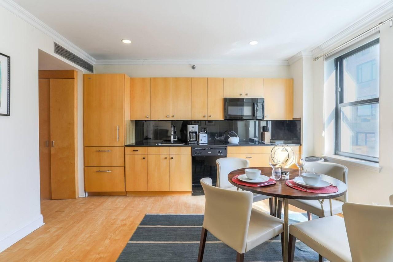 8 W 57th St #408760P - Photo 3 of 15