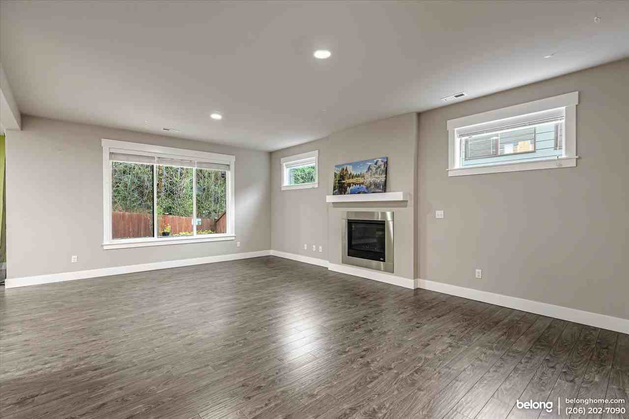 4114 230th Pl Se - Photo 2 of 19