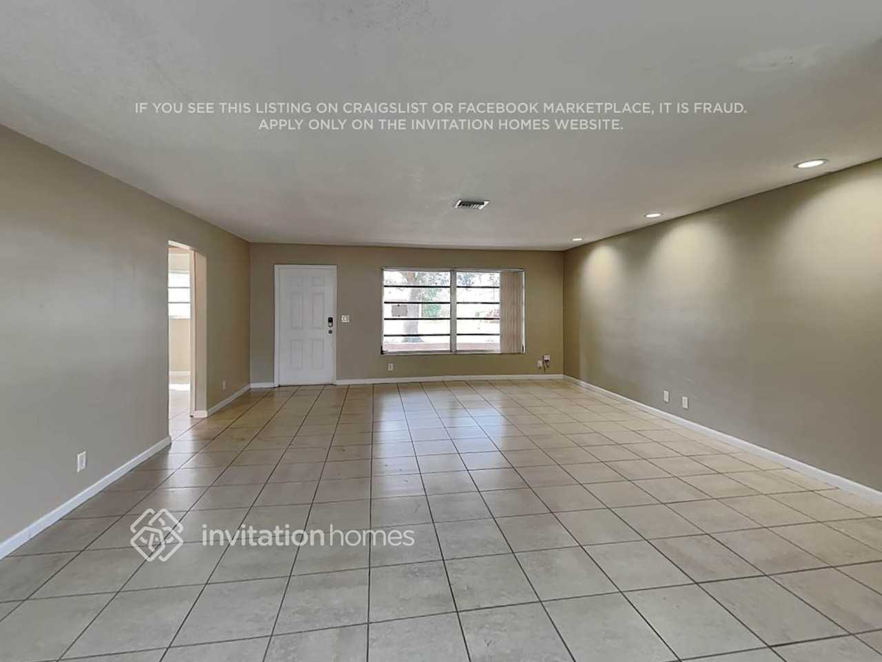 5042 Southwest 89th Avenue - Photo 3 of 22