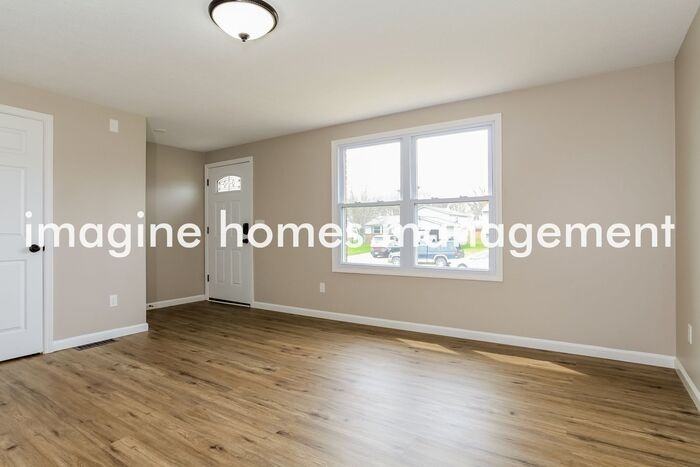 10014 Glenknoll Ct - Photo 3 of 19
