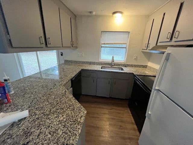 1107 Calvary St - Photo 4 of 20