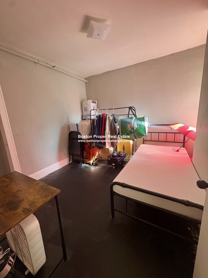 16 Westland Ave #310 - Photo 2 of 15