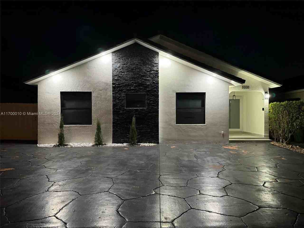 3129 West 73rd Place #NA - Photo 2 of 15