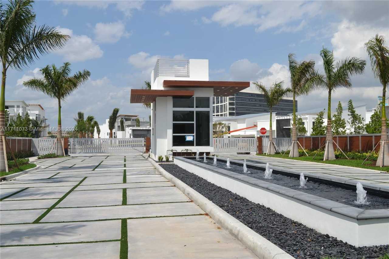 8290 Nw 34th Dr #NA - Photo 3 of 15