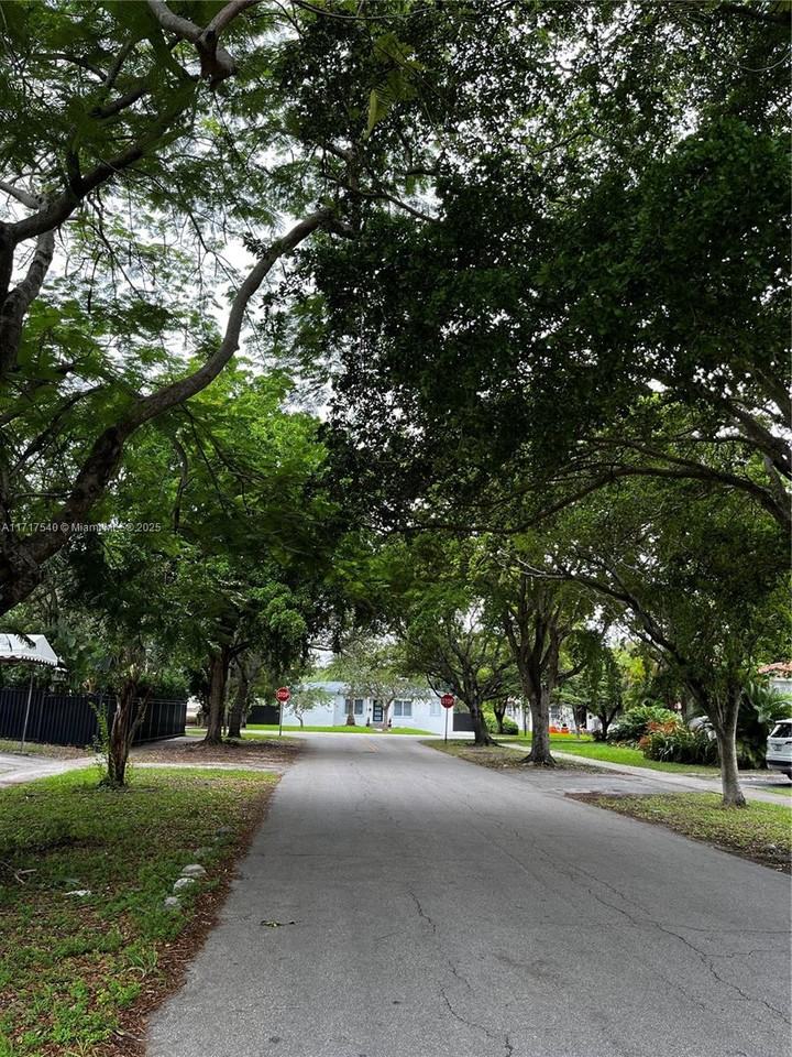 3351 Southwest 18th Street #NA - Photo 4 of 15