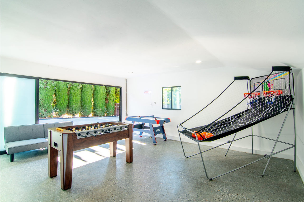 18328 Bessemer Street #NA - Photo 3 of 50