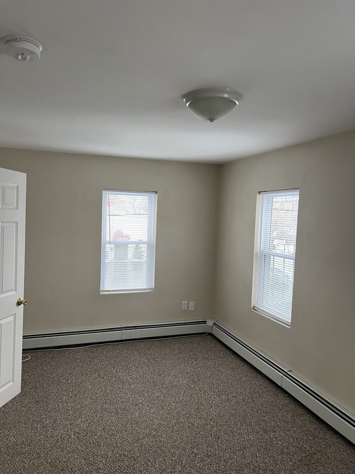 109 High St #2 - Photo 2 of 4