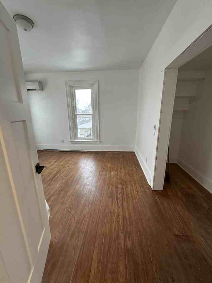 546 W Main St #3 - Photo 3 of 4