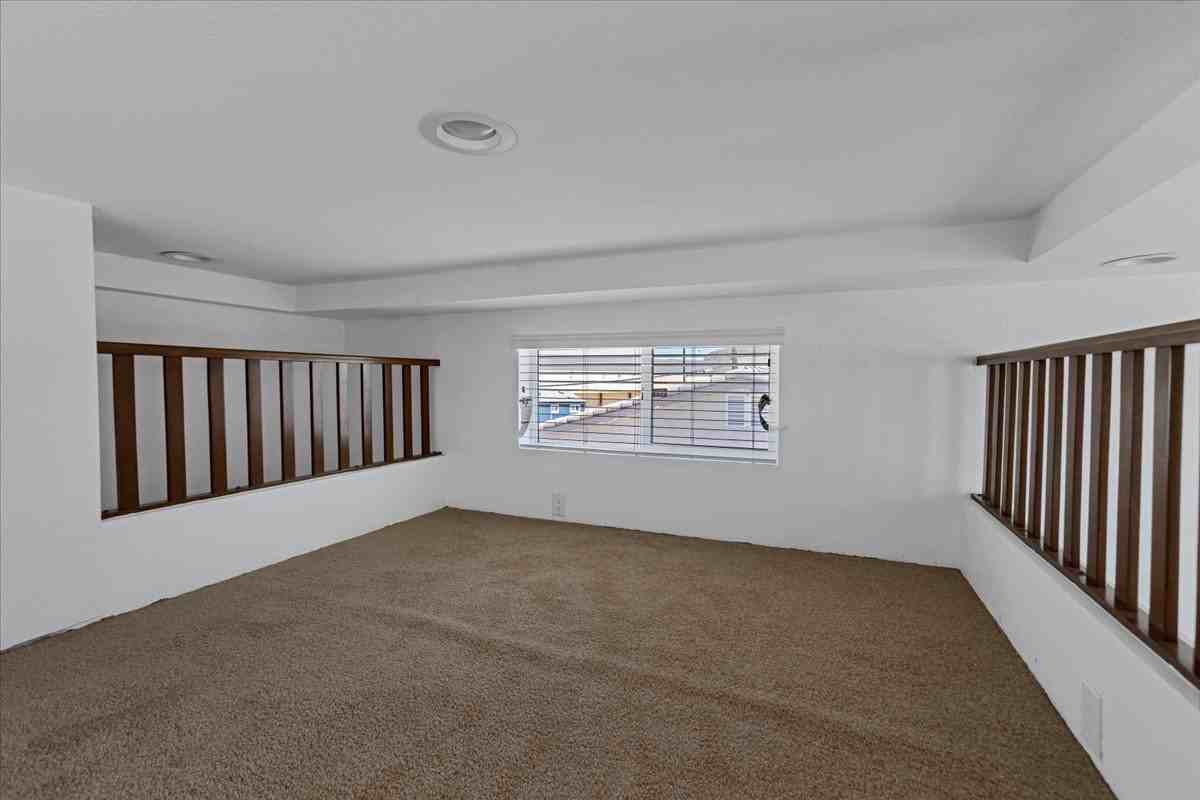 971 W Main St #22 - Photo 6 of 8