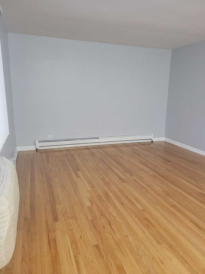 4660 Dobson St #1J - Photo 5 of 15