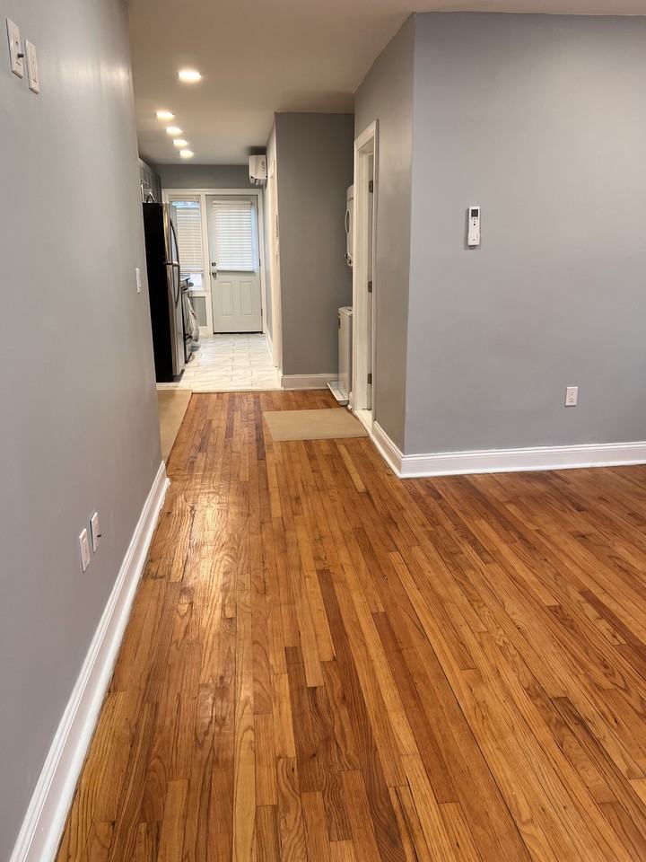 1012 48th St Ne #1 - Photo 6 of 10