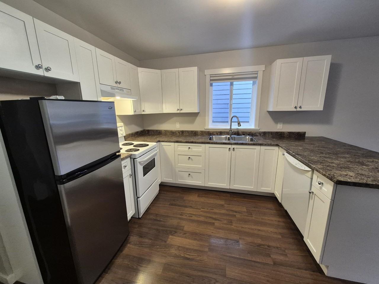 6865 Grant Road West - Photo 2 of 8