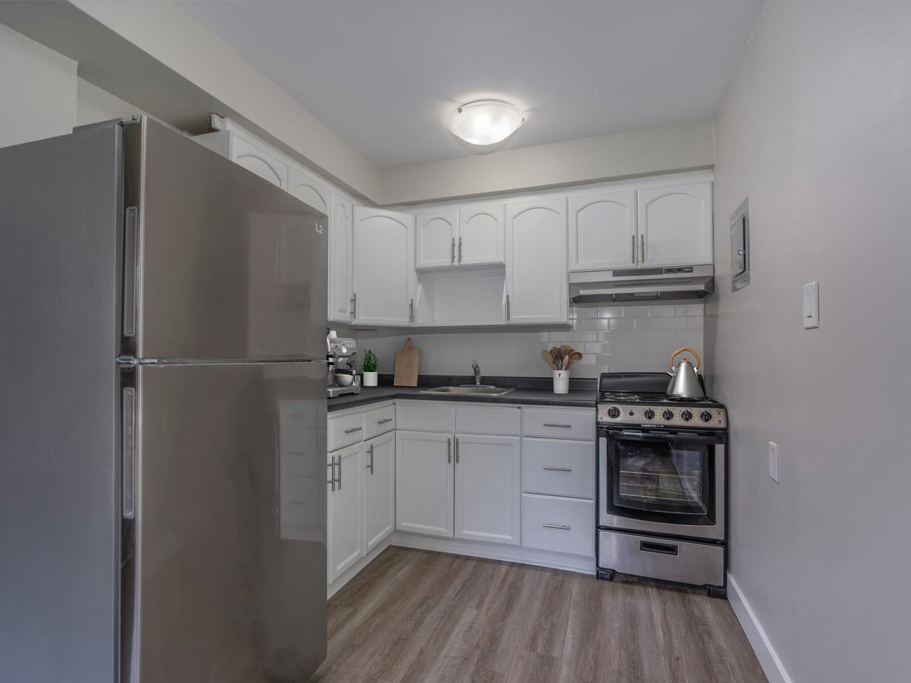 96 Second Avenue - Photo 3 of 7