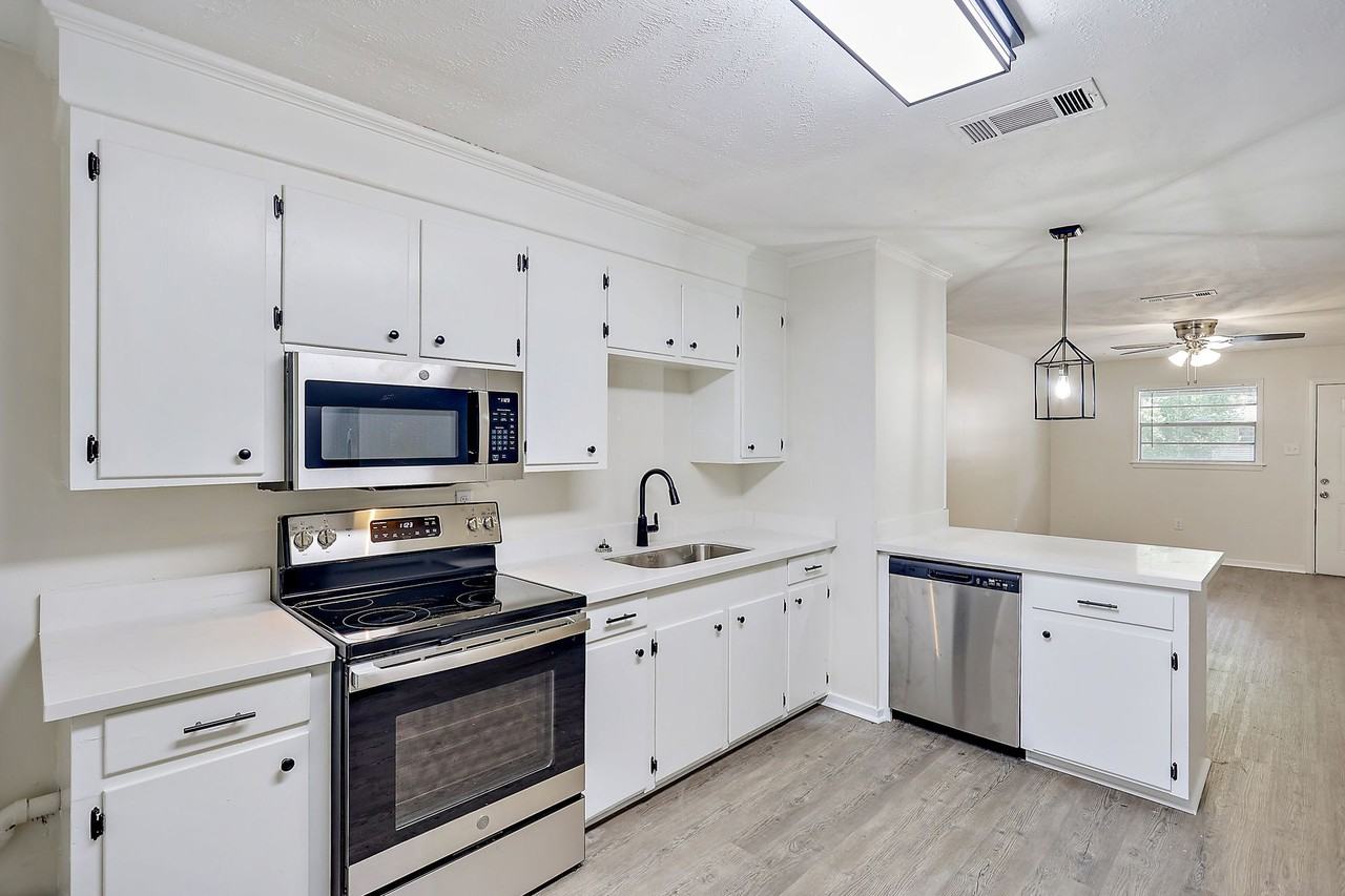 Prescott - Photo 2 of 3