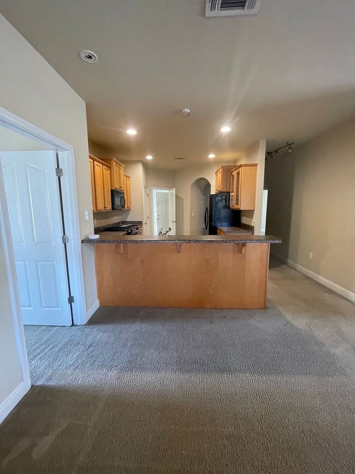 6716 Barnwood Dr - Photo 5 of 28