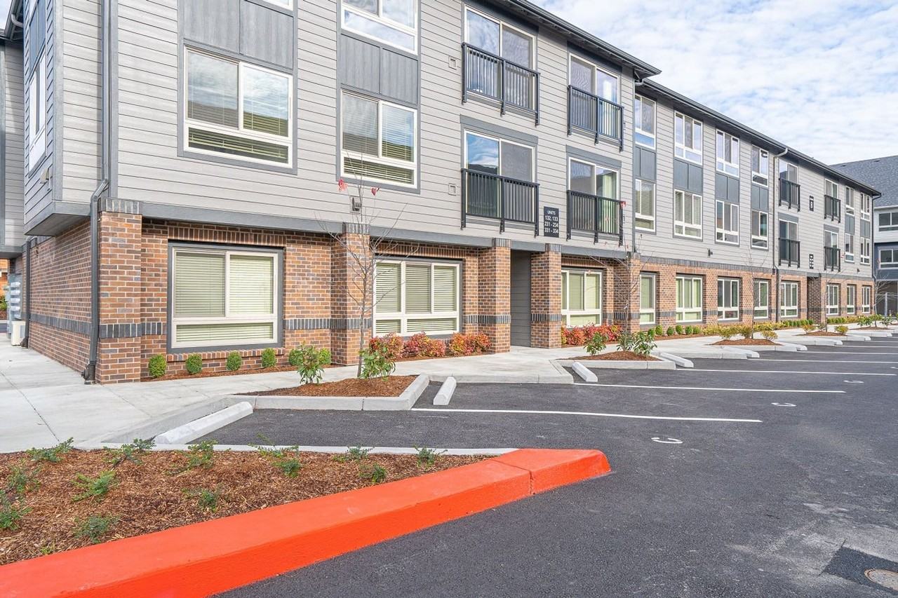 1650 NE Market Drive - Photo 6 of 7