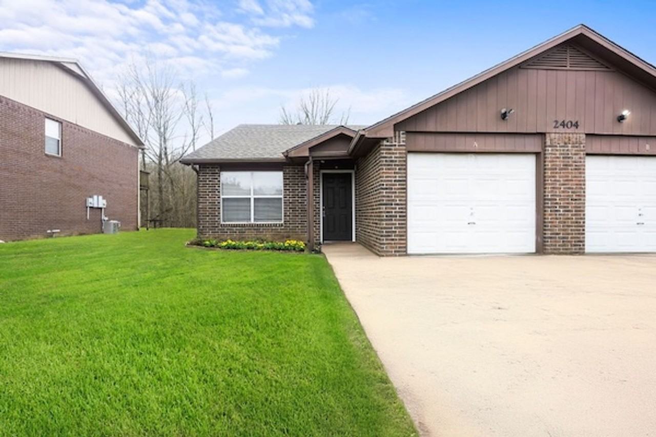 2404 Sam St - Photo 2 of 50