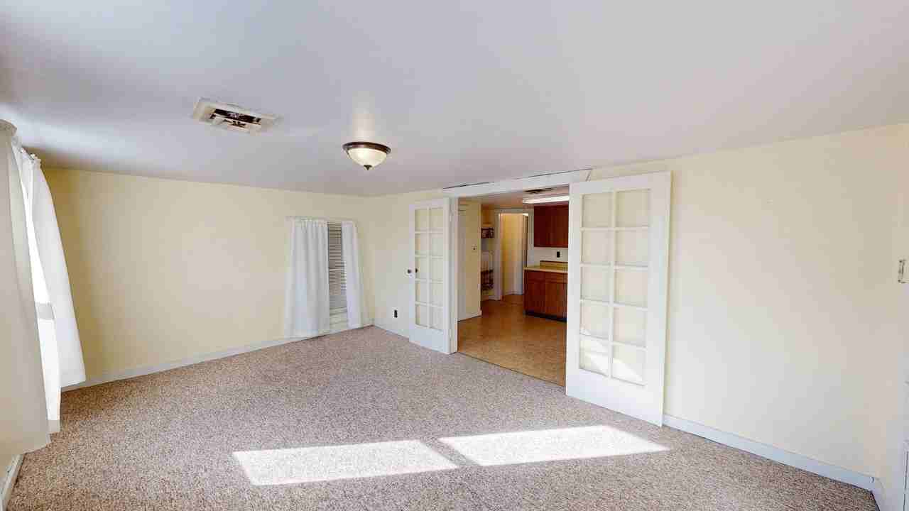 843 Water Ave - Photo 3 of 13