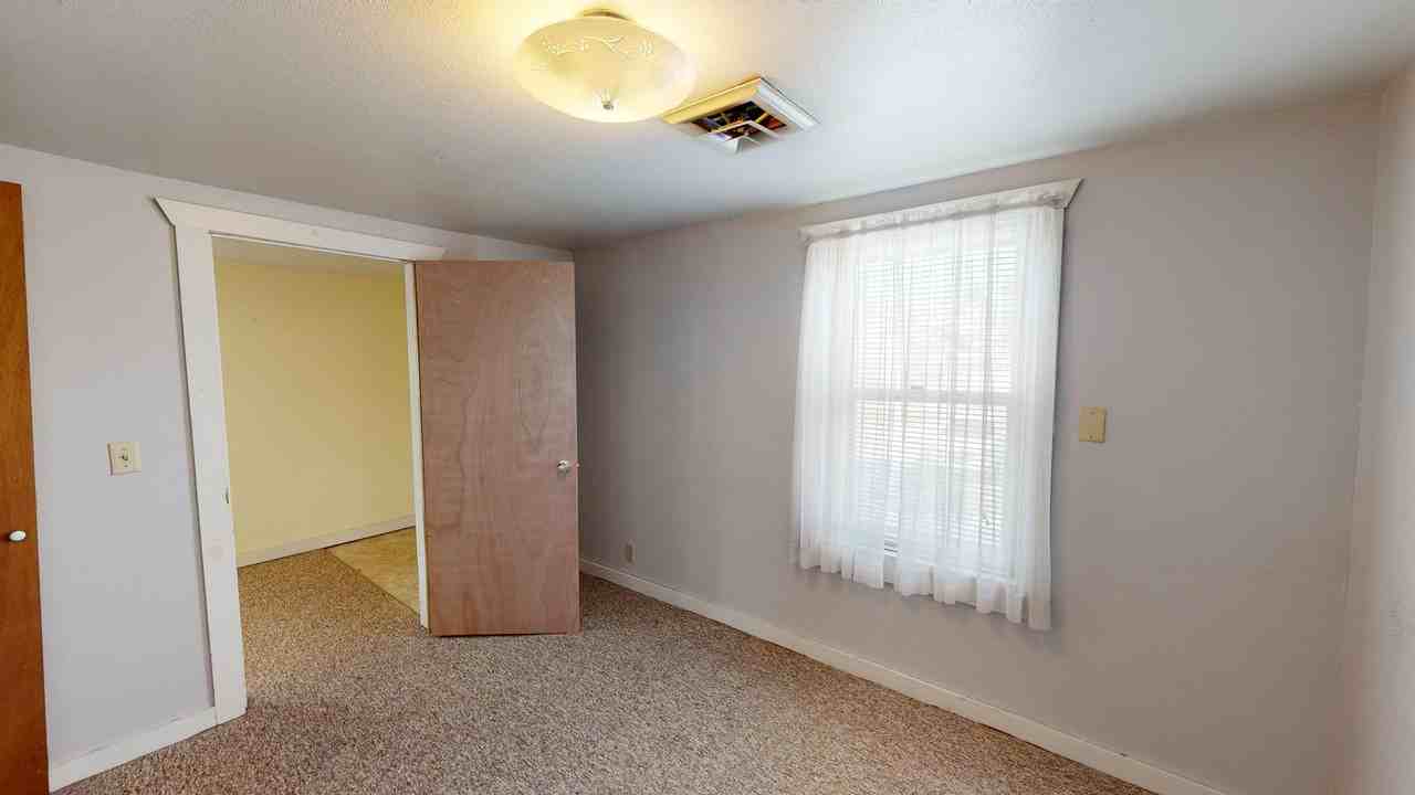 843 Water Ave - Photo 7 of 13