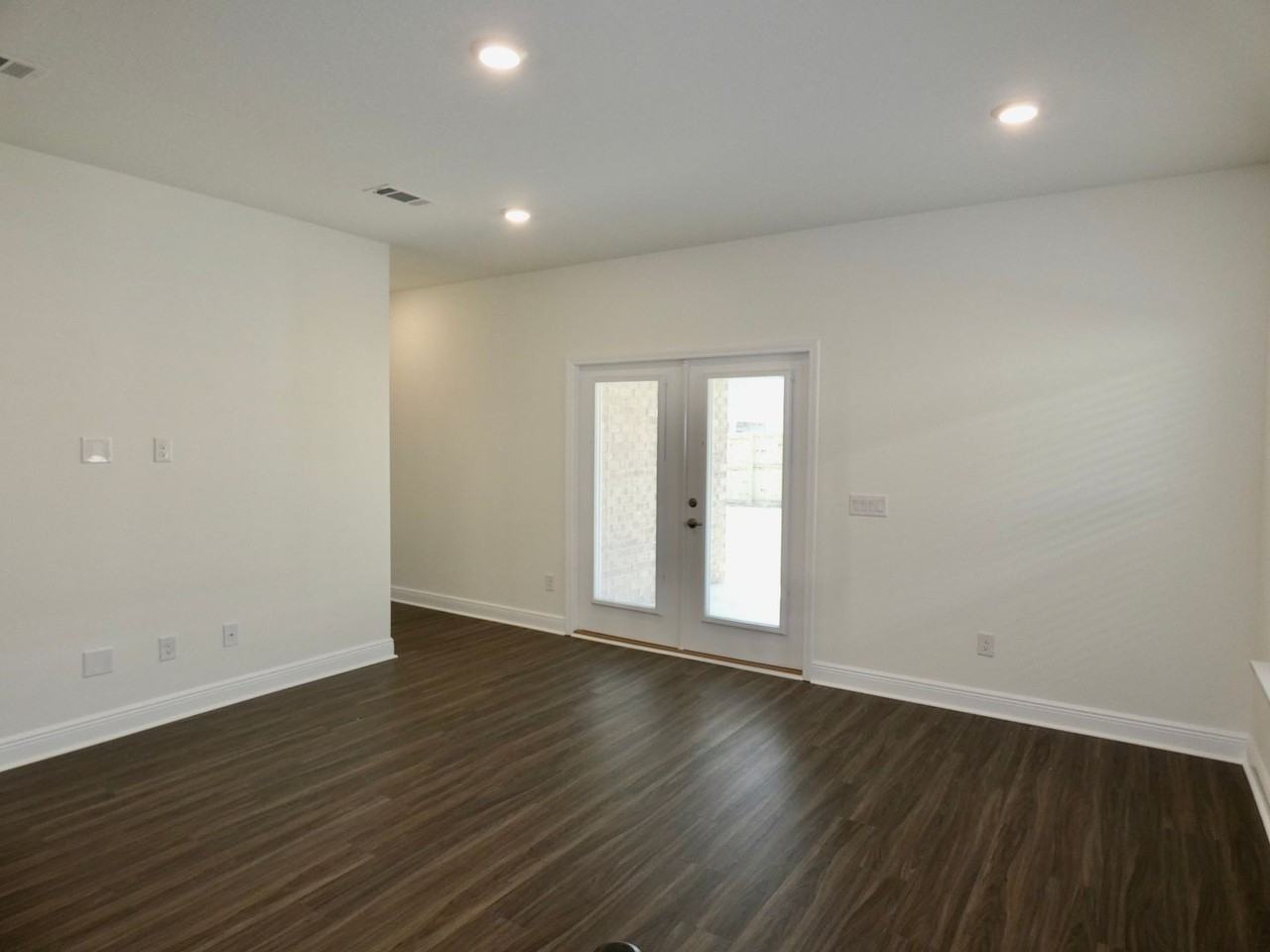 4721 Majestic Palm St - Photo 7 of 24