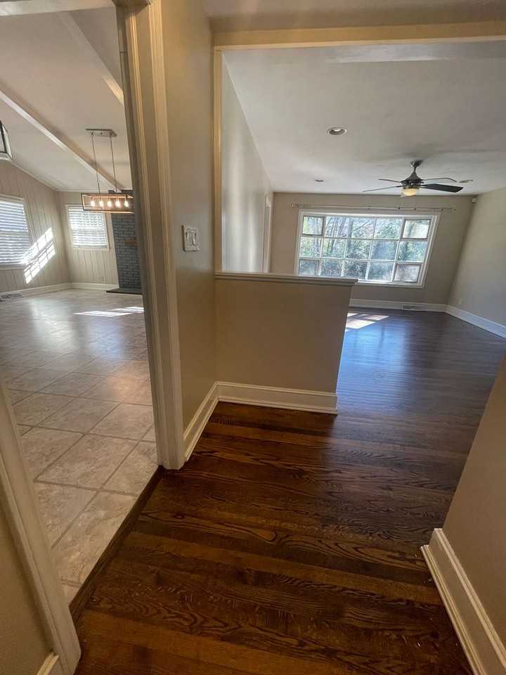 1726 Edgewater Dr - Photo 2 of 23