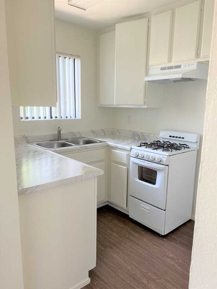 119 - Photo 3 of 9