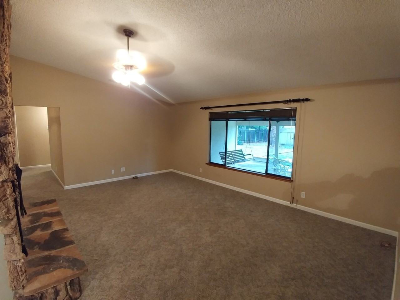 1077 Woodside Meadows Dr - Photo 2 of 22