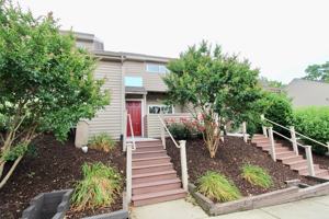 featured image of 1352 Bradley Dr
