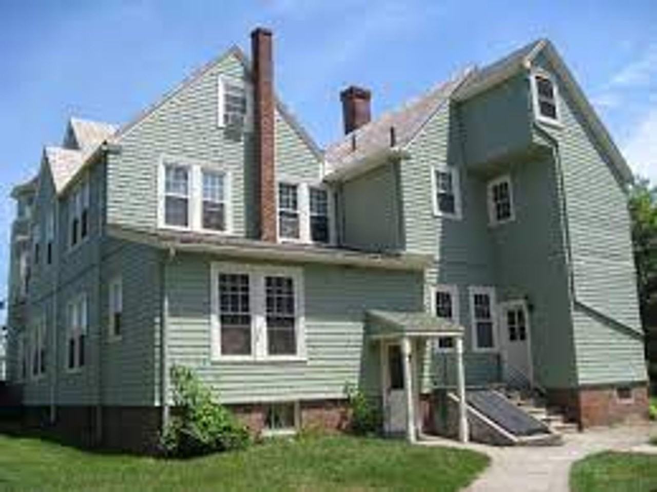 380 Grove Street - Photo 3 of 3