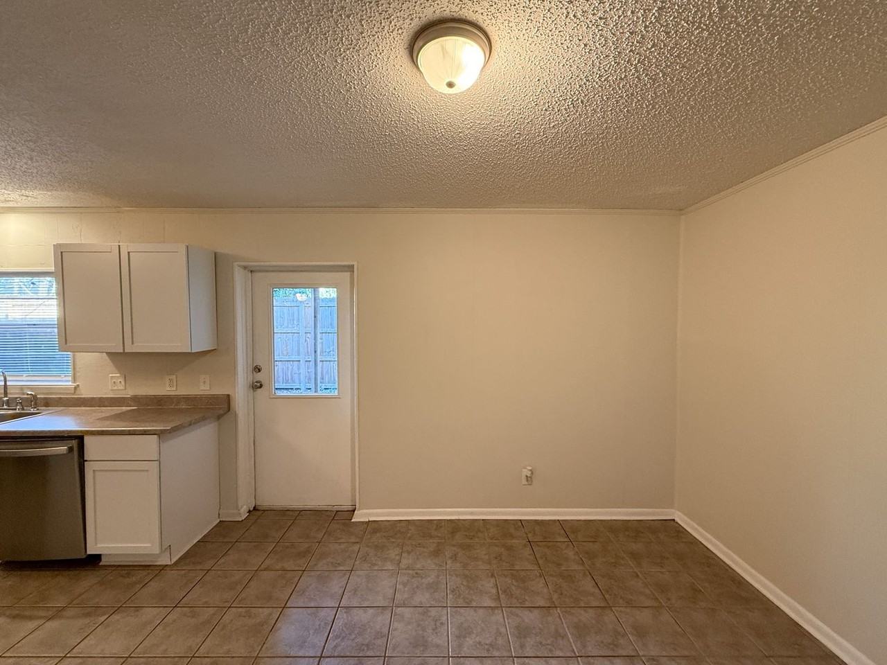 5820 Sanders Ave #T - Photo 5 of 18