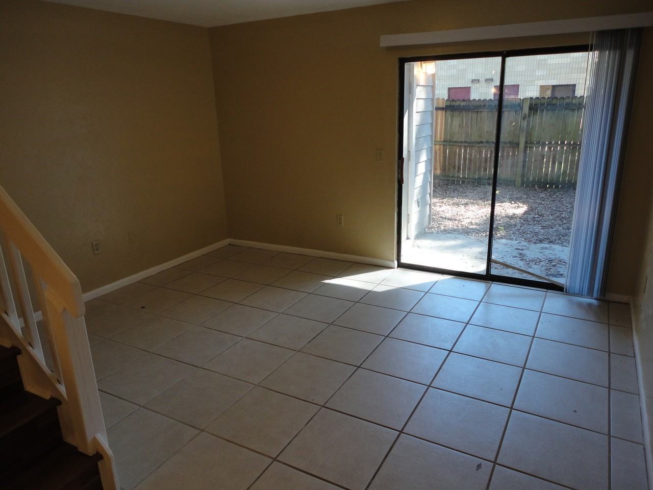 2149 Sw 39th Way - Photo 2 of 13