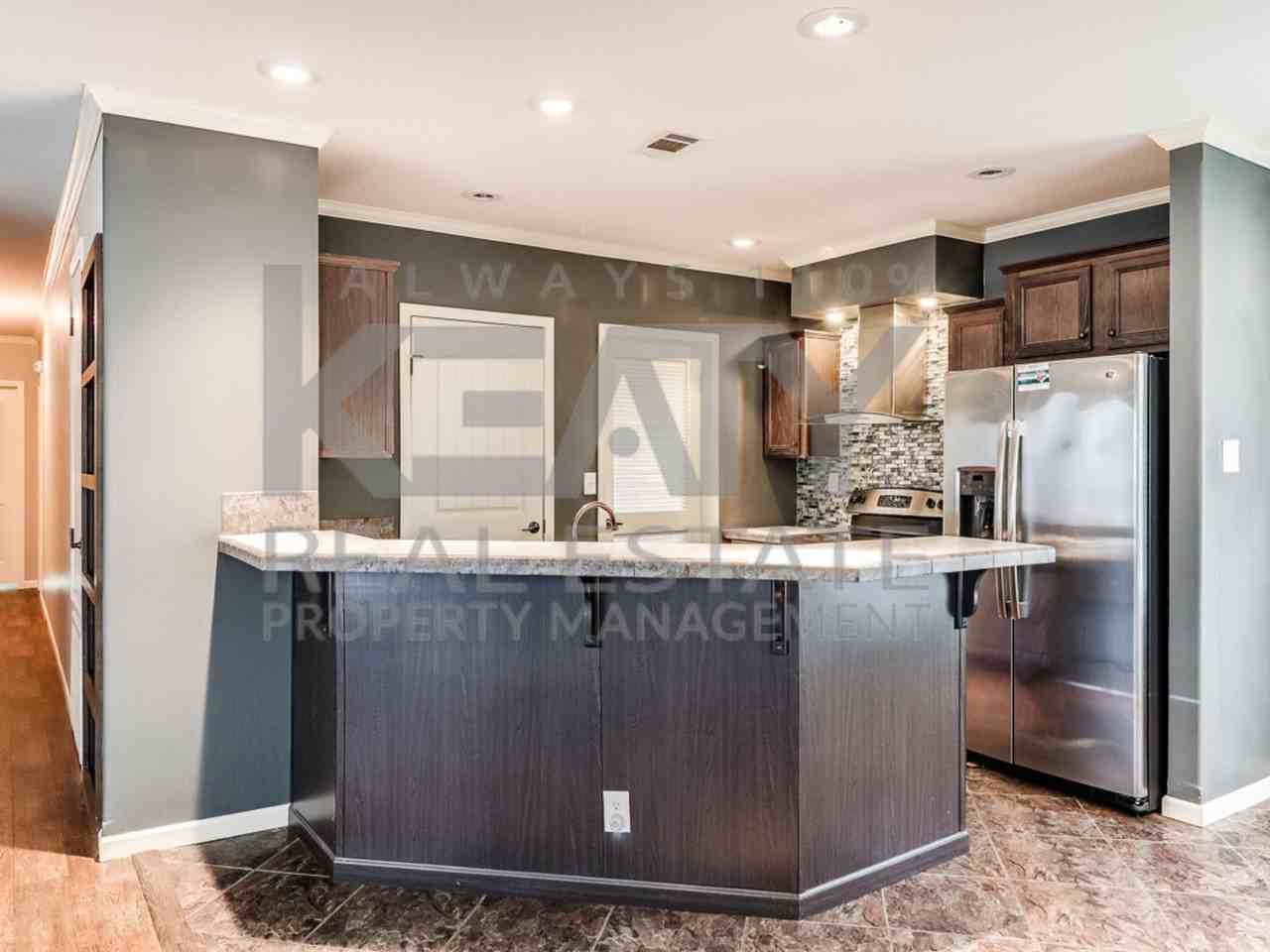 226 Watermark Dr - Photo 2 of 12