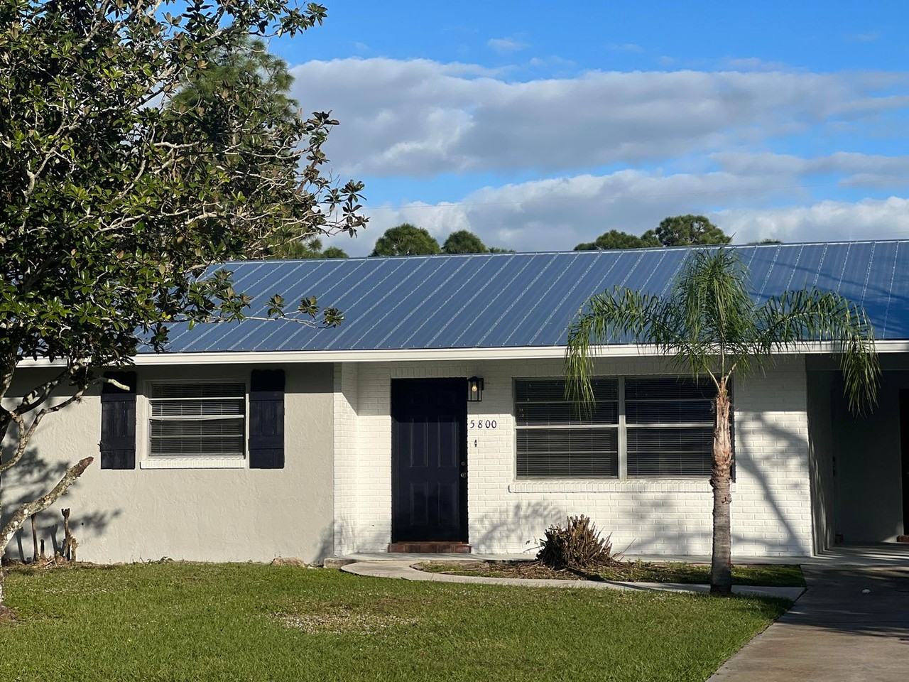 5800 Killarney Ave - Photo 2 of 8