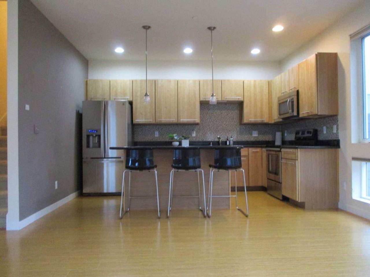 2359 Yakima Ave - Photo 7 of 29