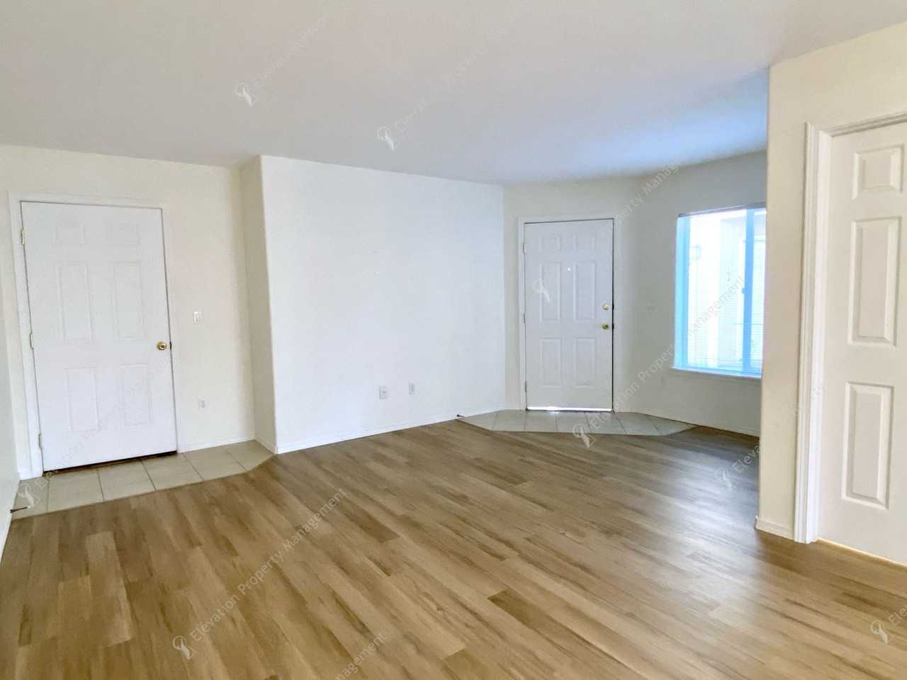 1937 Sw Canyon Dr - Photo 5 of 40