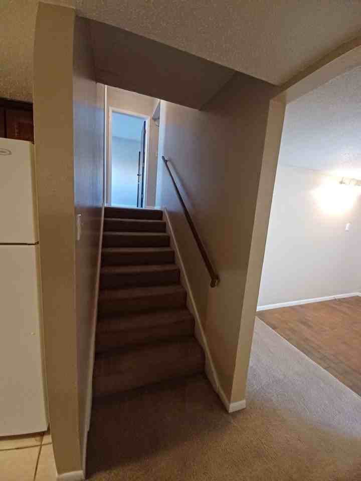 1293 Colonial Pkwy - Photo 7 of 18