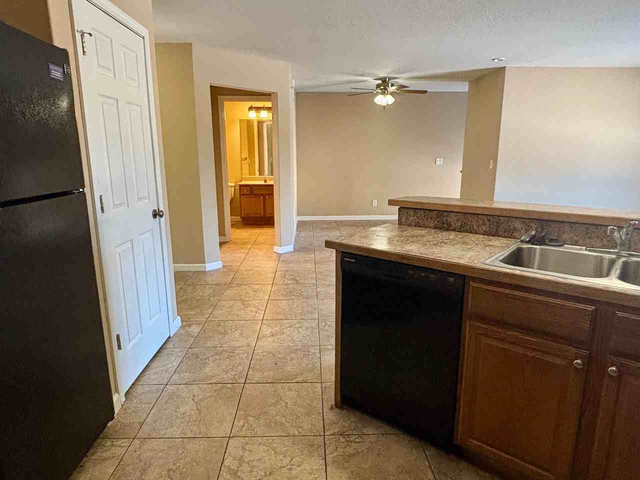 2511 Butterfield Ct - Photo 4 of 27