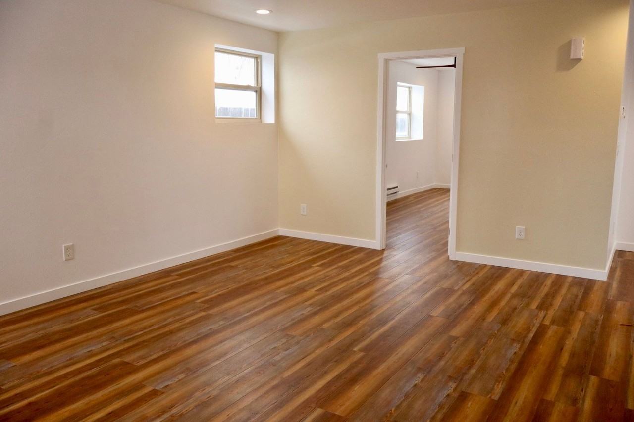 927 N 24th St - Photo 2 of 10