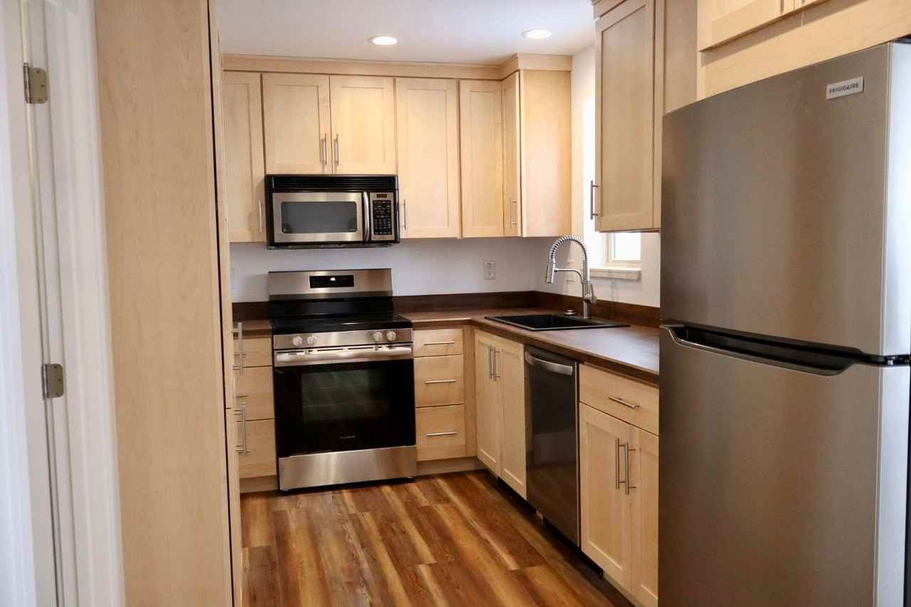 927 N 24th St - Photo 4 of 10