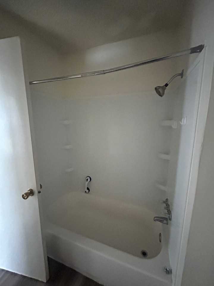 1806 Meridian Ave - Photo 3 of 9