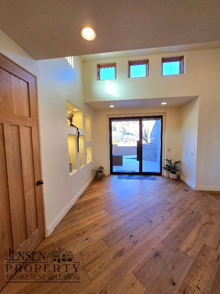 883 W Timpe Ct - Photo 3 of 50